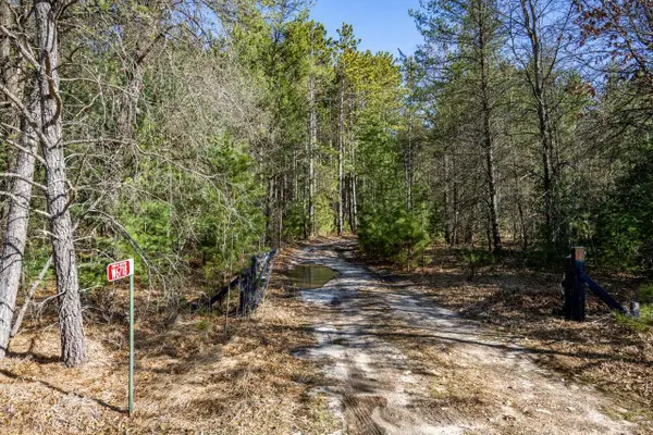 W6718 18th Street, Necedah, WI 54646