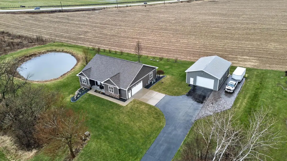 1823 S Brooklyn Drive, Stoughton, WI 53589 - #1