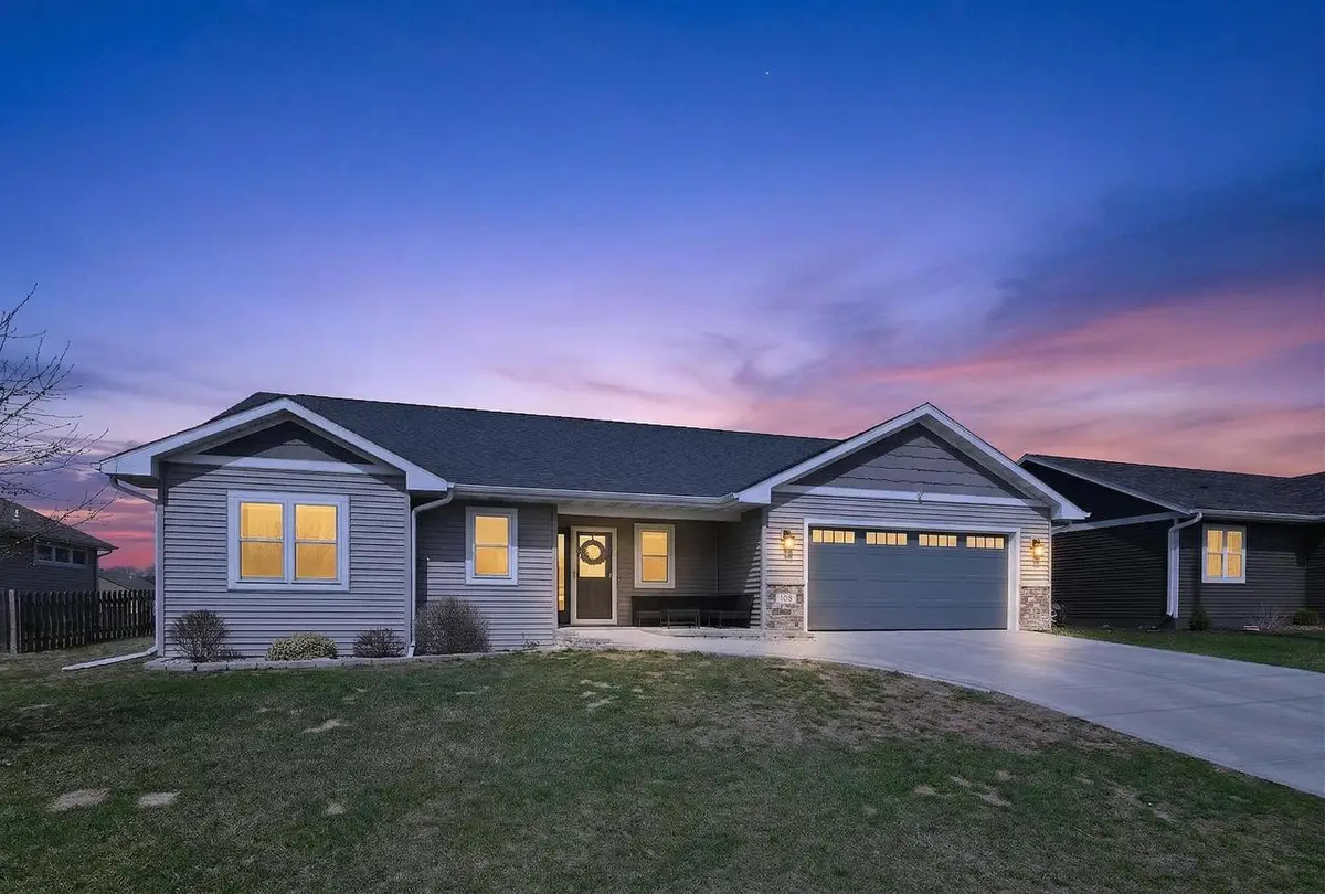 108 E 4th Street, Mazomanie, WI 53560 - #1