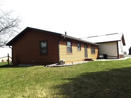 1358 Cunty Rd BH Road, Highland, WI 53543