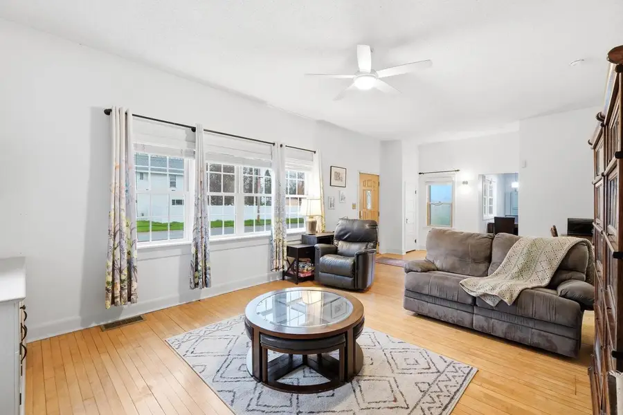 102 1st Street, Brooklyn, WI 53521 - #3