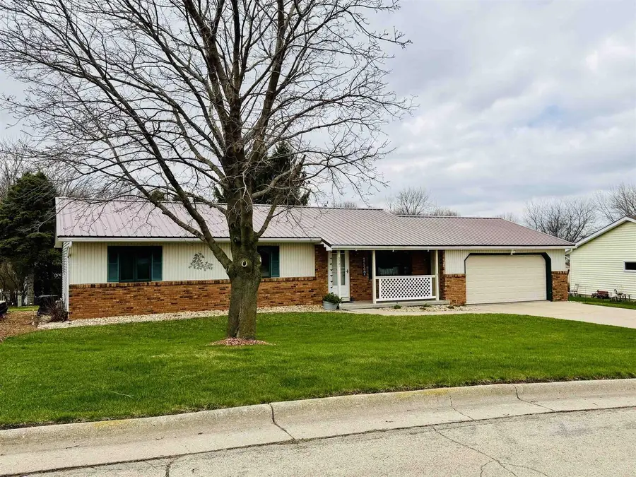 2721 3rd Avenue, Monroe, WI 53566 - #3