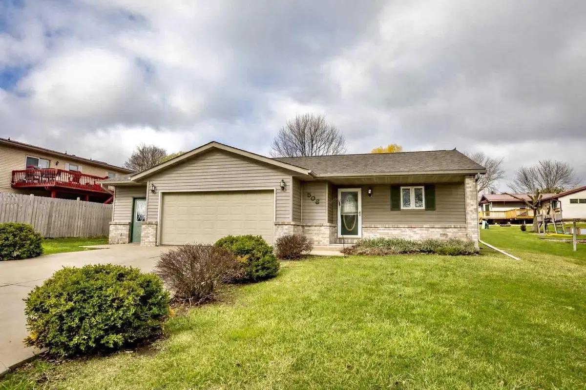 506 Bray Street, Dodgeville, WI 53533 - #1