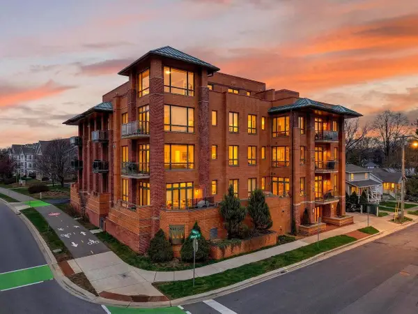 3502 Dennett Drive #302, Madison, WI 53714