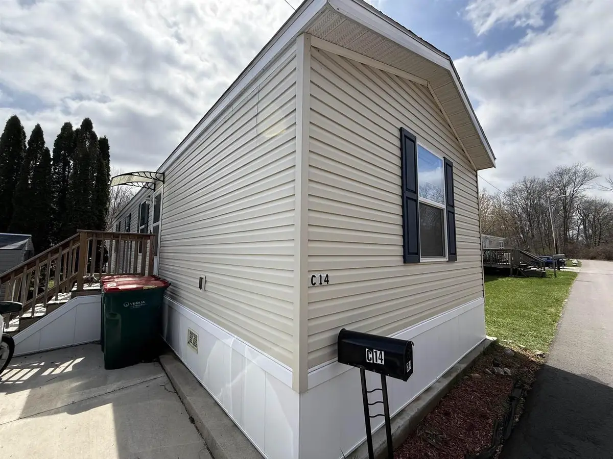 8481 S 5th Avenue #C14, Oak Creek, WI 53154 - #1