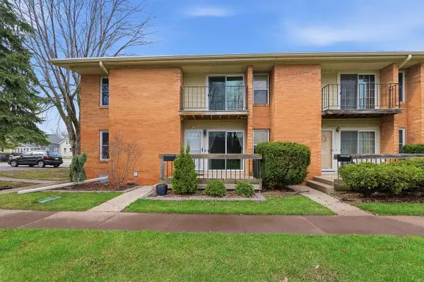 733 9th Avenue, Oshkosh, WI 54902