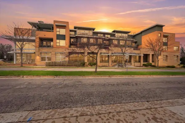 555 S Midvale Boulevard #216, Madison, WI 53711