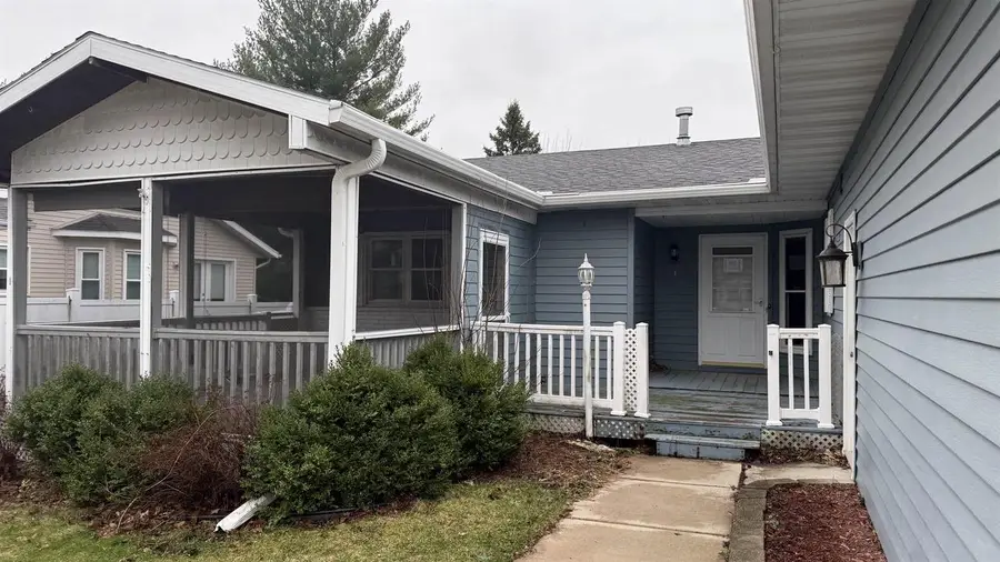 1621 Sapphire Way, Sun Prairie, WI 53590 - #2