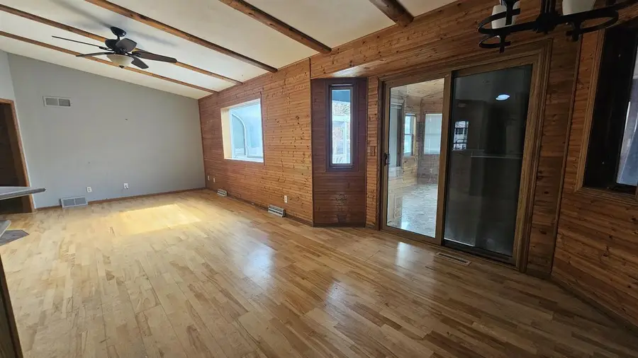 1621 Sapphire Way, Sun Prairie, WI 53590 - #3