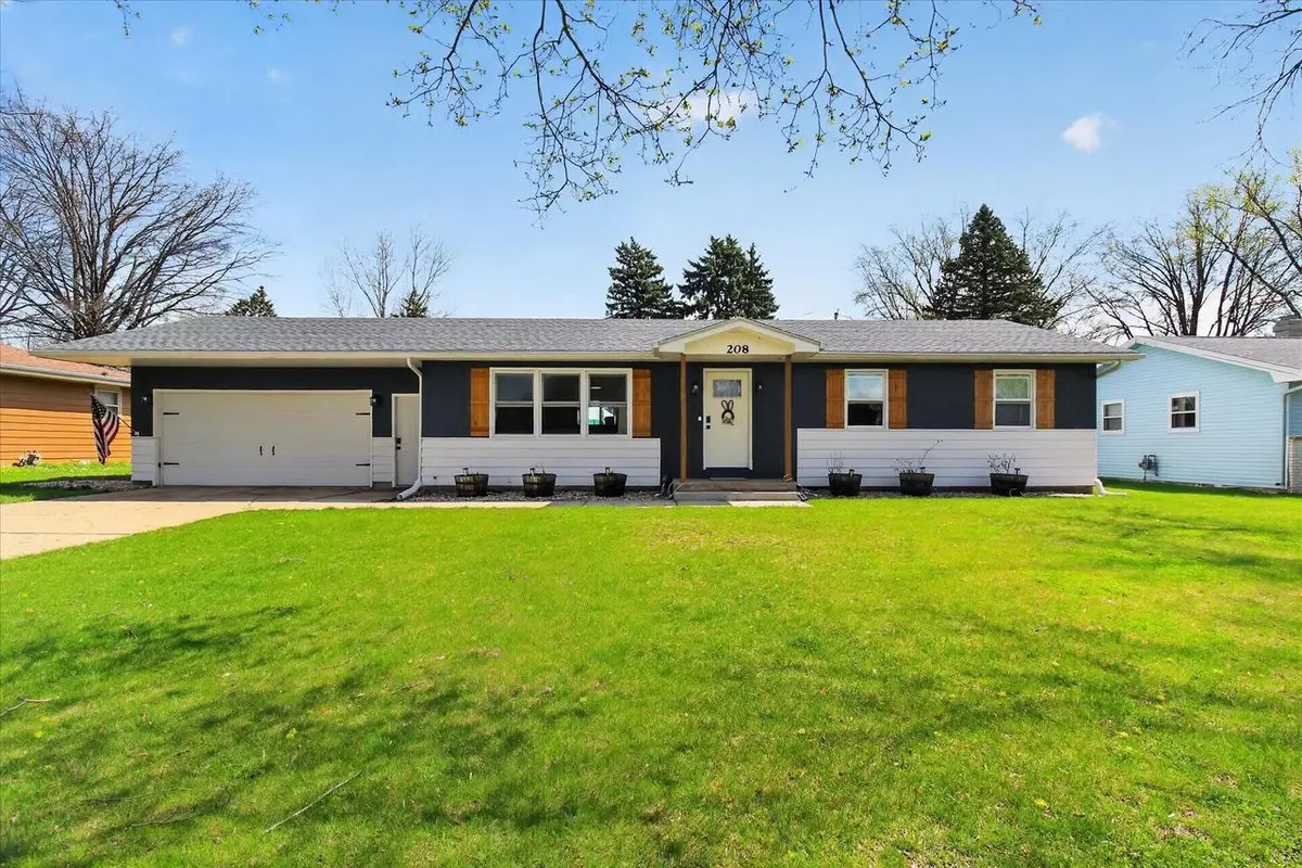 208 N Willard Avenue, Janesville, WI 53548 - #1