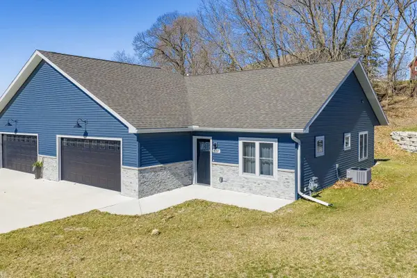 1007 Rusalka Circle, Reedsburg, WI 53959