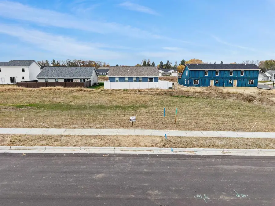 326 Wild Rose Way, Stoughton, WI 53589 - #2