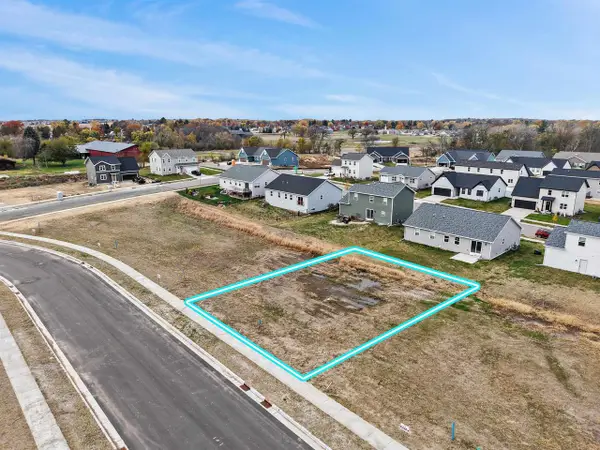 350 Wild Rose Way, Stoughton, WI 53589