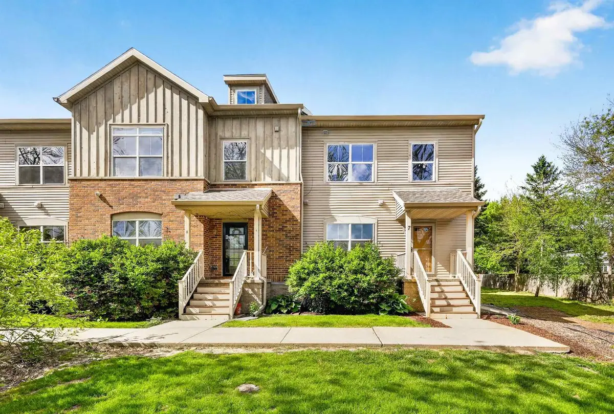 2896 S Seminole Highway #7, Fitchburg, WI 53711 - #1