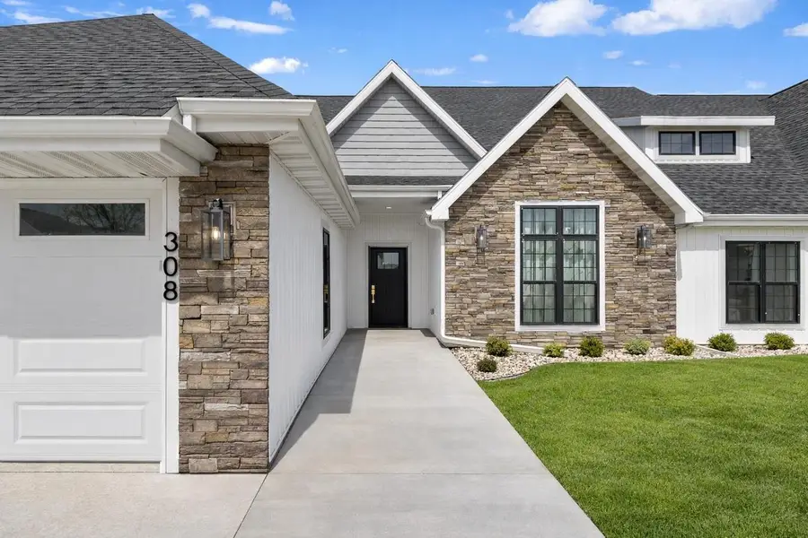 308 Willow Street, Pardeeville, WI 53954 - #2