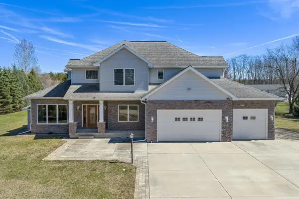 S4185 Whispering Pines Drive, Baraboo, WI 53913