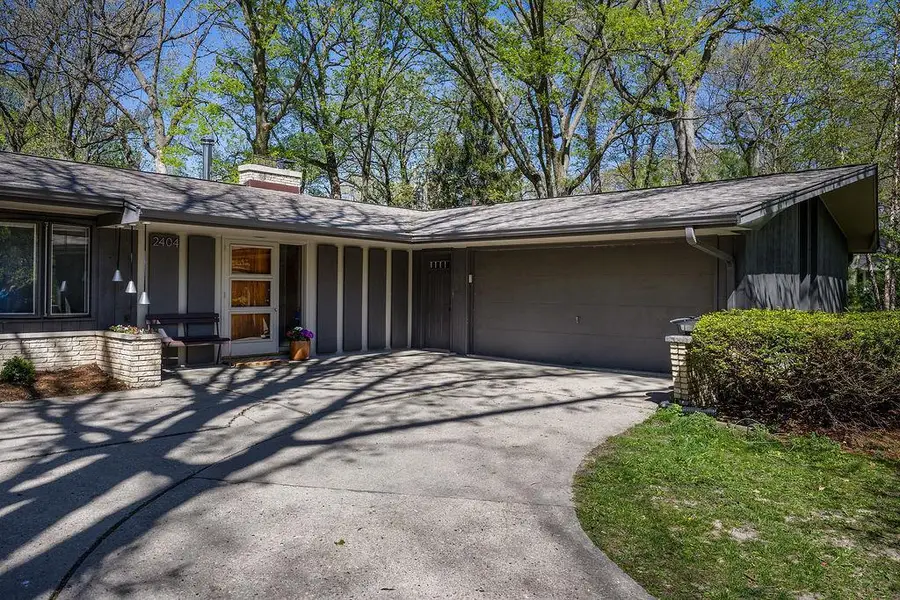 2404 Mayflower Drive, Middleton, WI 53562 - #3