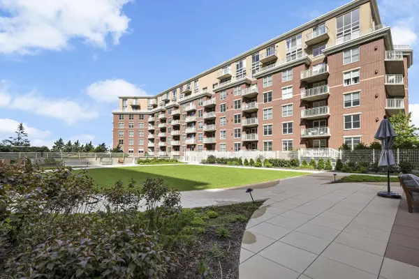 333 W Mifflin Street #2090, Madison, WI 53703