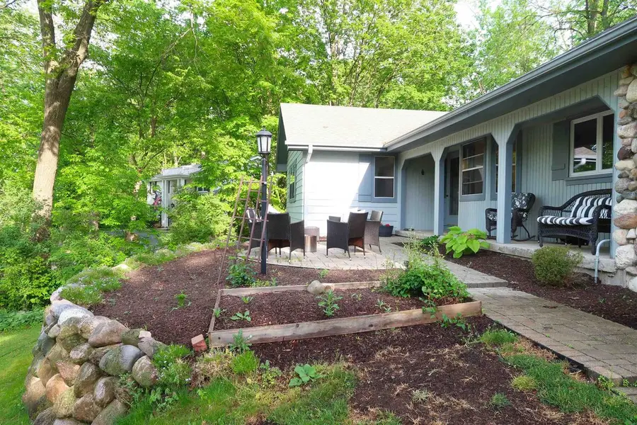 15305 Santa Maria Court, Brookfield, WI 53005 - #2