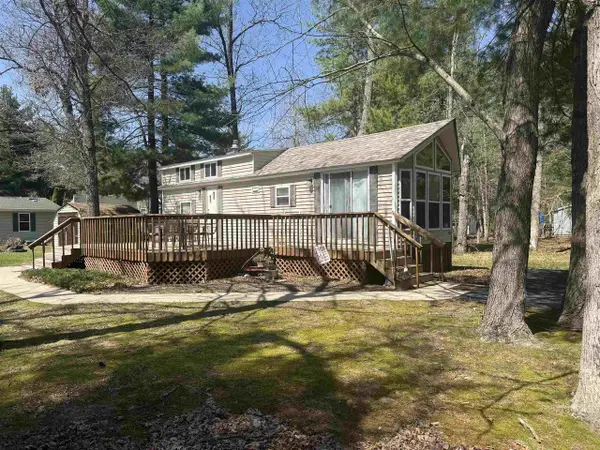 105 Red Oak Drive, Wisconsin Dells, WI 53940