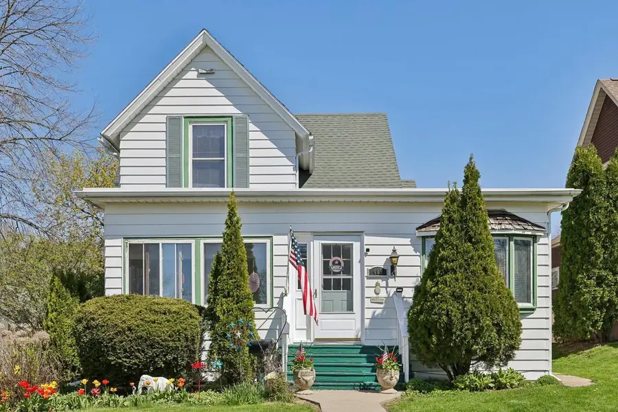 409 1st Street, Baraboo, WI 53913 - #2