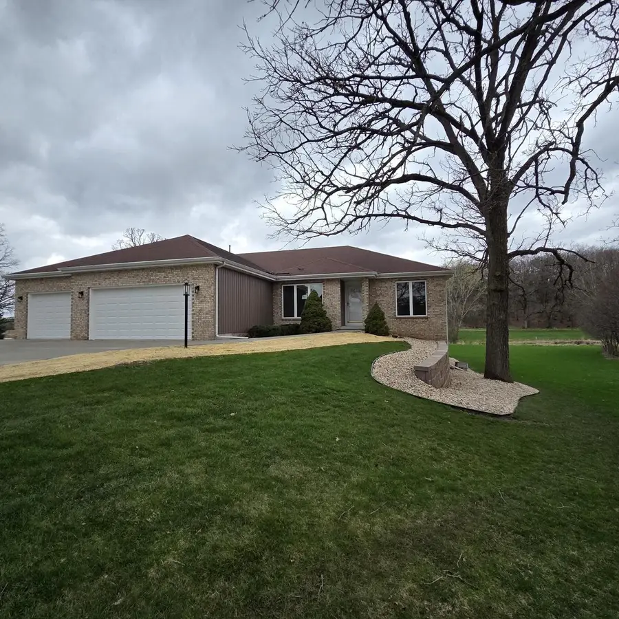 23 Heather Drive, Cottage Grove, WI 53527 - #2