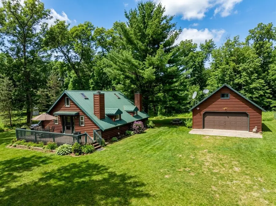 W1620 Cliff House Road, Lyndon Station, WI 53944 - #2