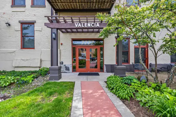 7777 Elmwood Avenue #211, Middleton, WI 53562