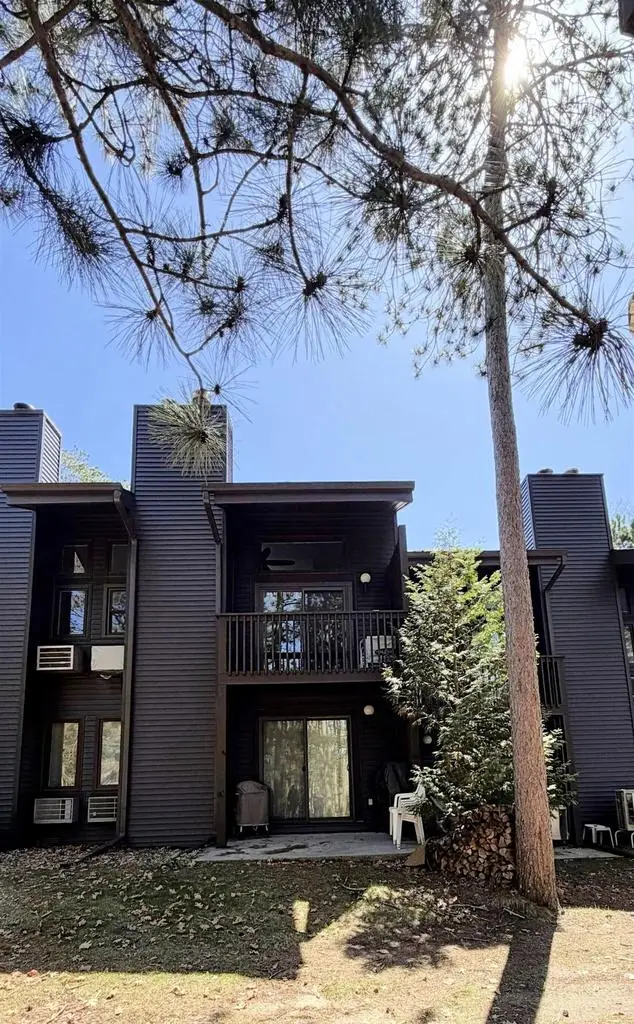 8 Walnut Trail, Wisconsin Dells, WI 53965 - #2