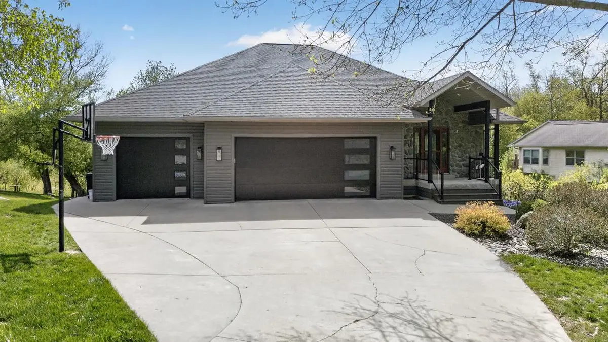 801 Nordic View, Mount Horeb, WI 53572 - #1