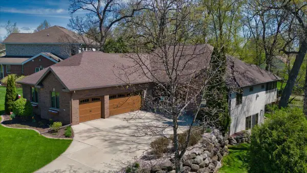 1801 Maplecrest Drive, Verona, WI 53593