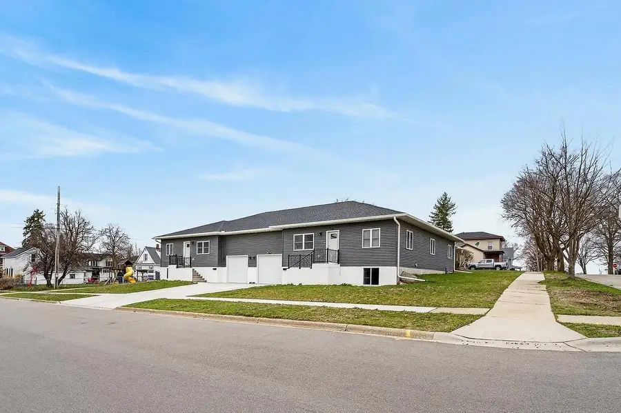 1423 - 1425 21st Street, Monroe, WI 53566 - #2
