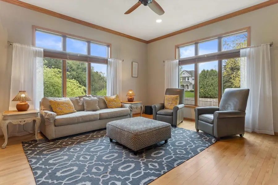 911 Eddington Drive, Sun Prairie, WI 53590 - #2