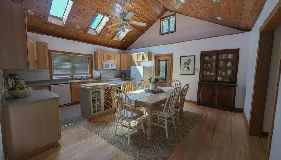 19 N School Street, Mayville, WI 53050 - #2