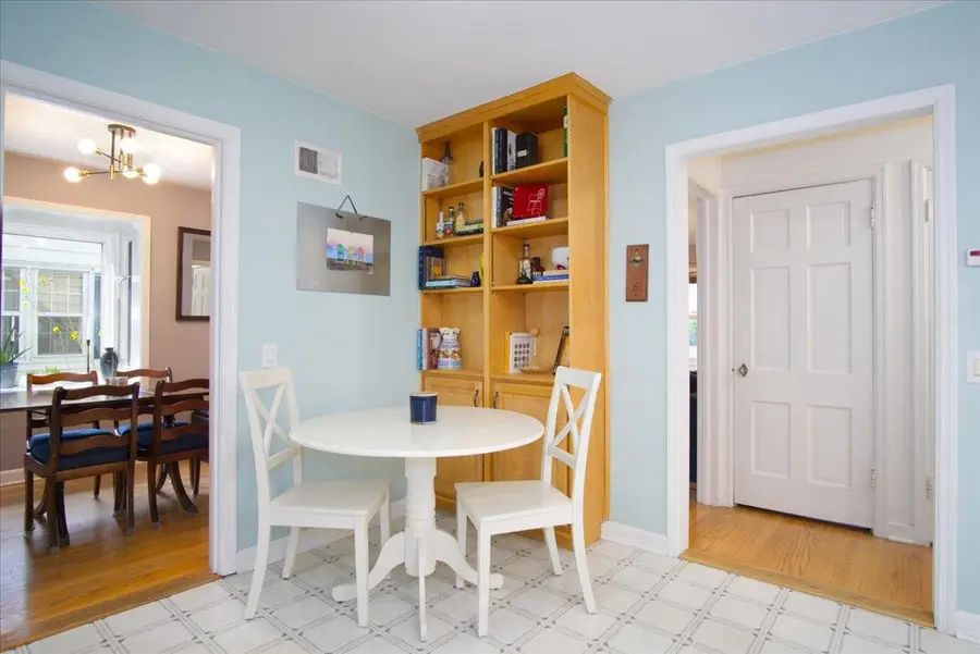 238 Kensington Drive, Madison, WI 53704 - #3