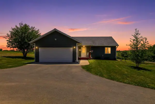 503 N Bennett Road, Dodgeville, WI 53533