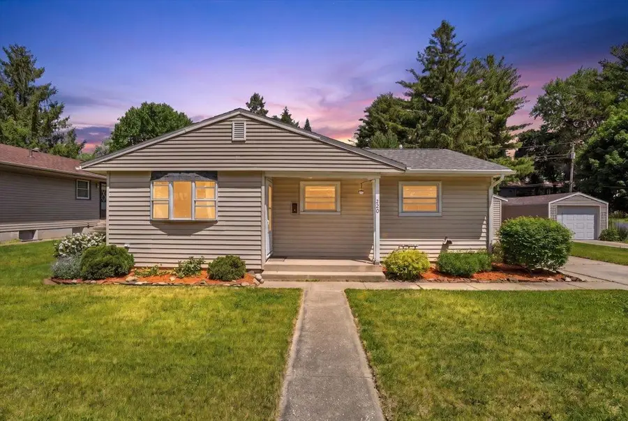 220 Dorow Avenue, Edgerton, WI 53534 - #2