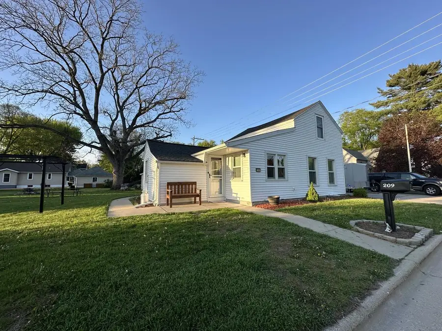209 John Quincy Adams Street, Sauk City, WI 53583 - #3