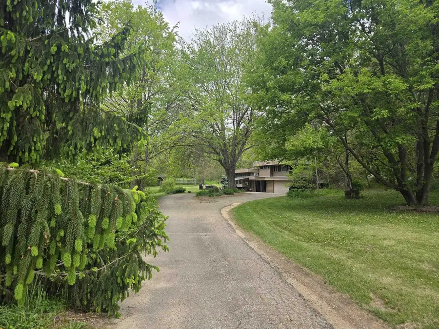 W4106 Greenbush Road, Monroe, WI 53566 - #2