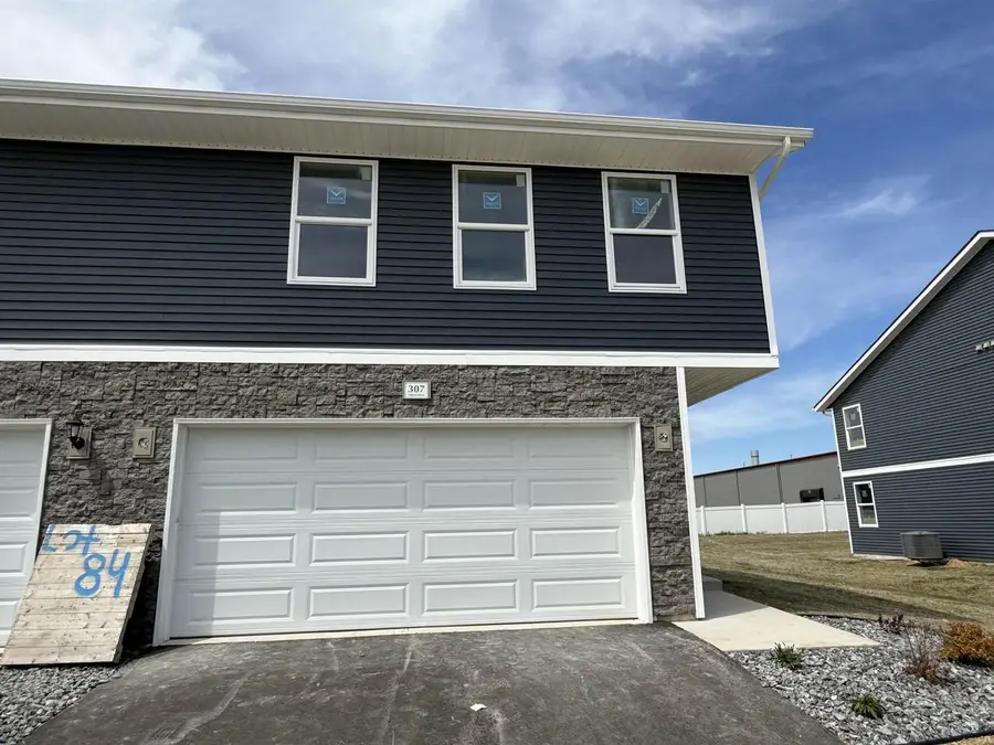 307 Alberts Drive, Belleville, WI 53508 - #2