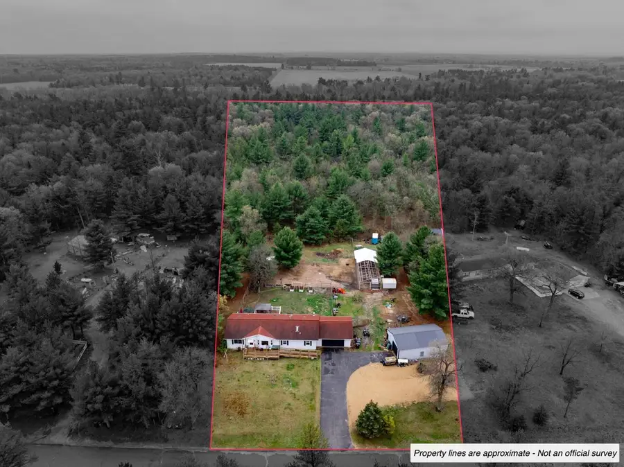 1581 Evergreen Avenue, Adams, WI 53910 - #3