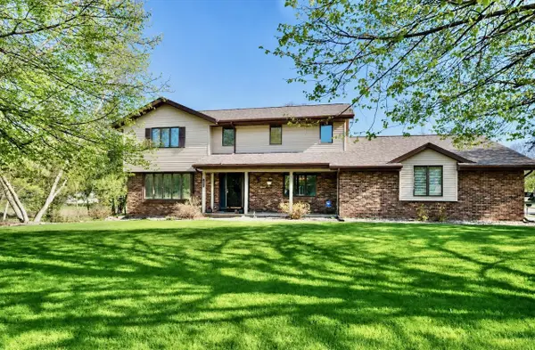 2869 Dartmouth Drive, Janesville, WI 53548