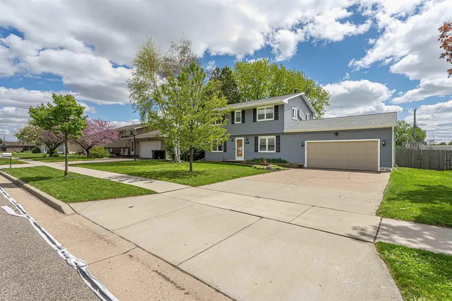 713 Park Avenue, Deforest, WI 53532 - #3