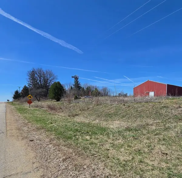 3762 County Road Z, Dodgeville, WI 53533