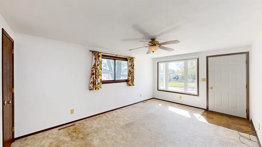 1027 Prairie Avenue, Hillsboro, WI 54634 - #3