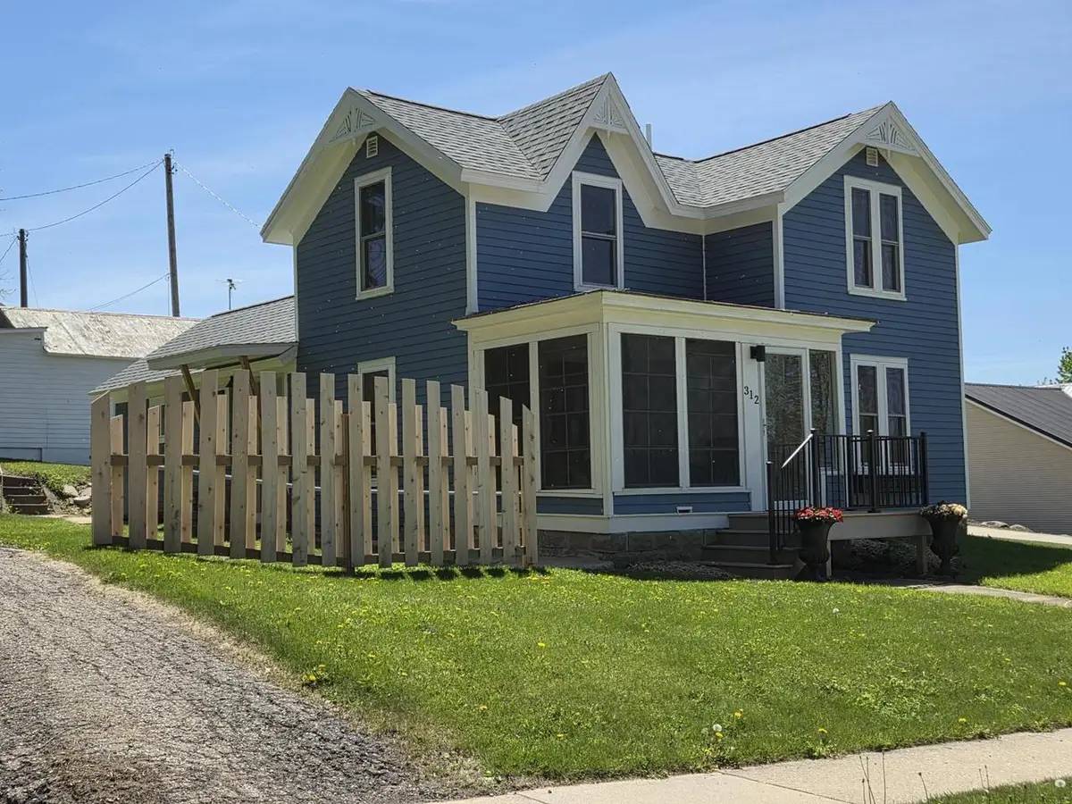 312 Florence Street, Cambria, WI 53923 - #1