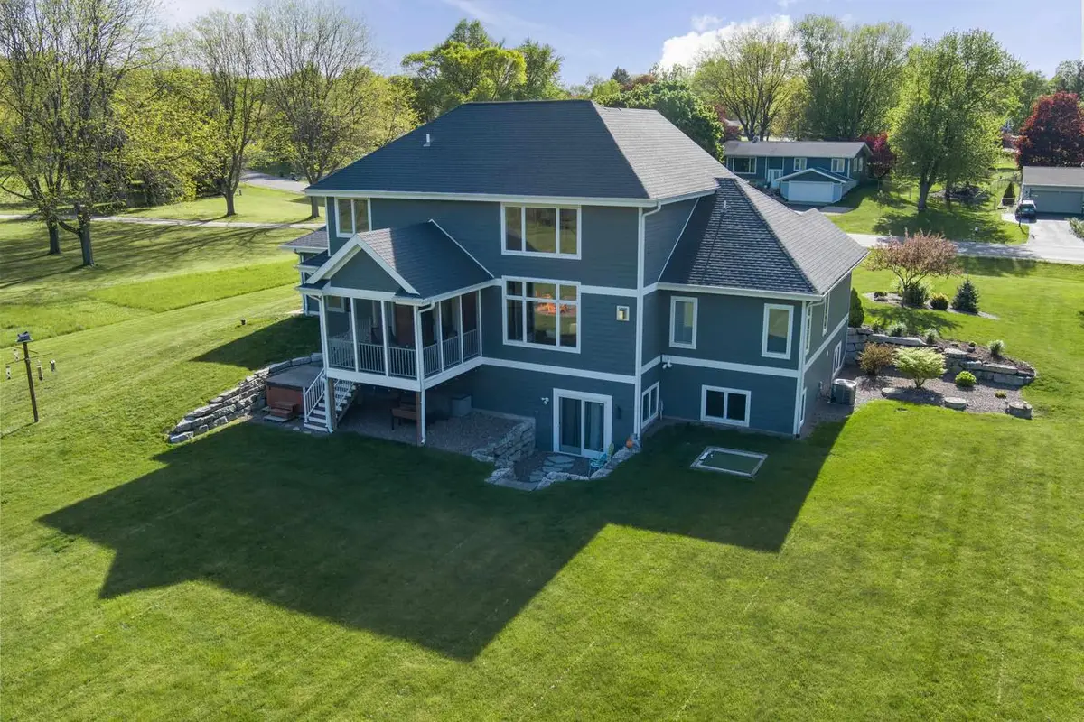 4664 Stonewood Drive, Middleton, WI 53562 - #1
