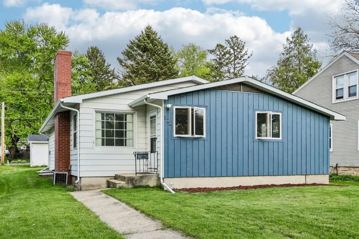 309 2nd Street, Mount Horeb, WI 53572 - #1