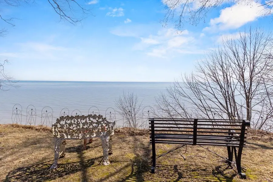 3607 10th Street, Manitowoc, WI 54220 - #3