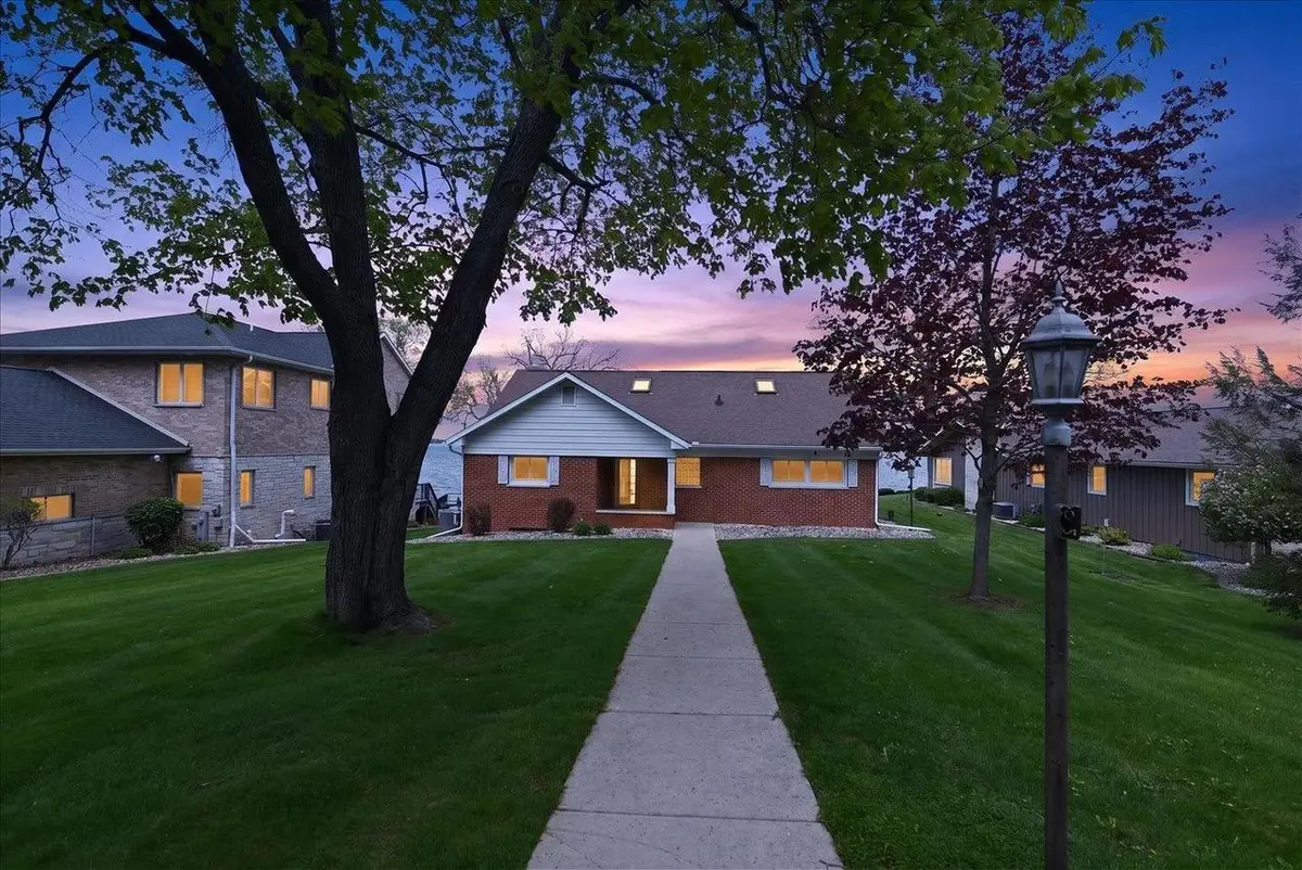 3062 Shadyside Drive, Stoughton, WI 53589 - #1